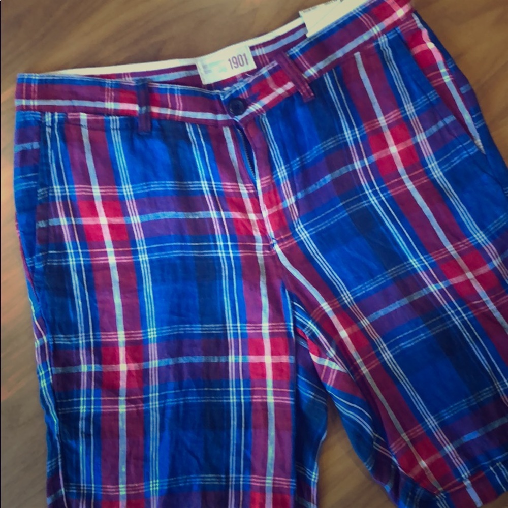 Men’s slim fit shorts